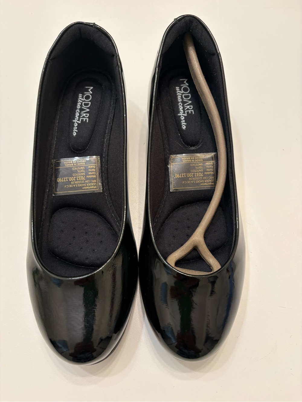 Moda Black Patent Ballet Flats